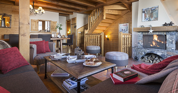 A cosy sitting room of the five bedroom cabin apartment - Le Hameau de la Sapiniere - Les Menuires - France