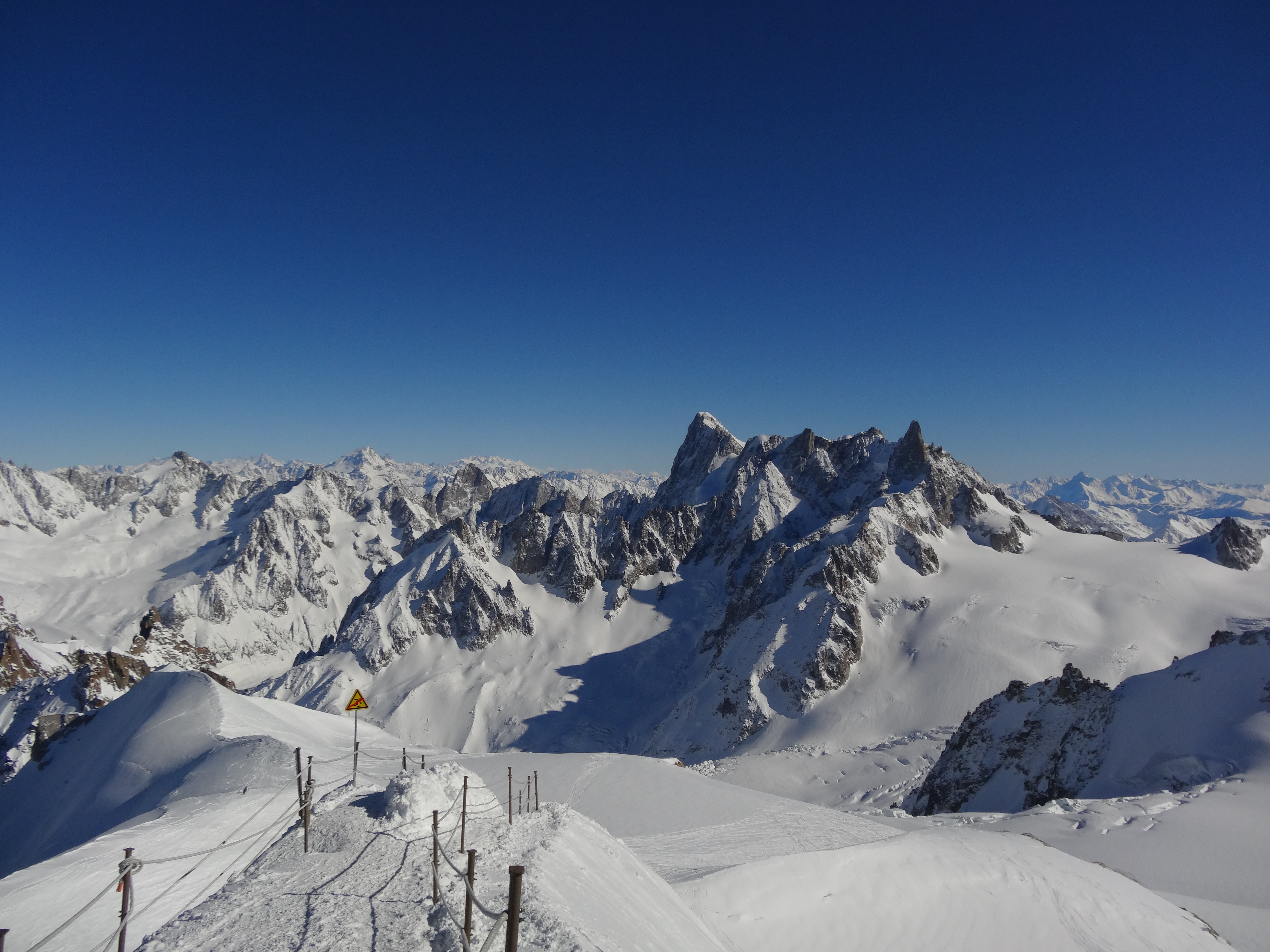 Our top 10 off piste ski routes in Chamonix