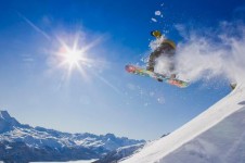 Take advantage of the St Moritz snowparks and its extensive free ride terrain