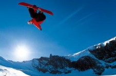 The freestyle scene is popular in Saas-Fee with its all year round snowparks