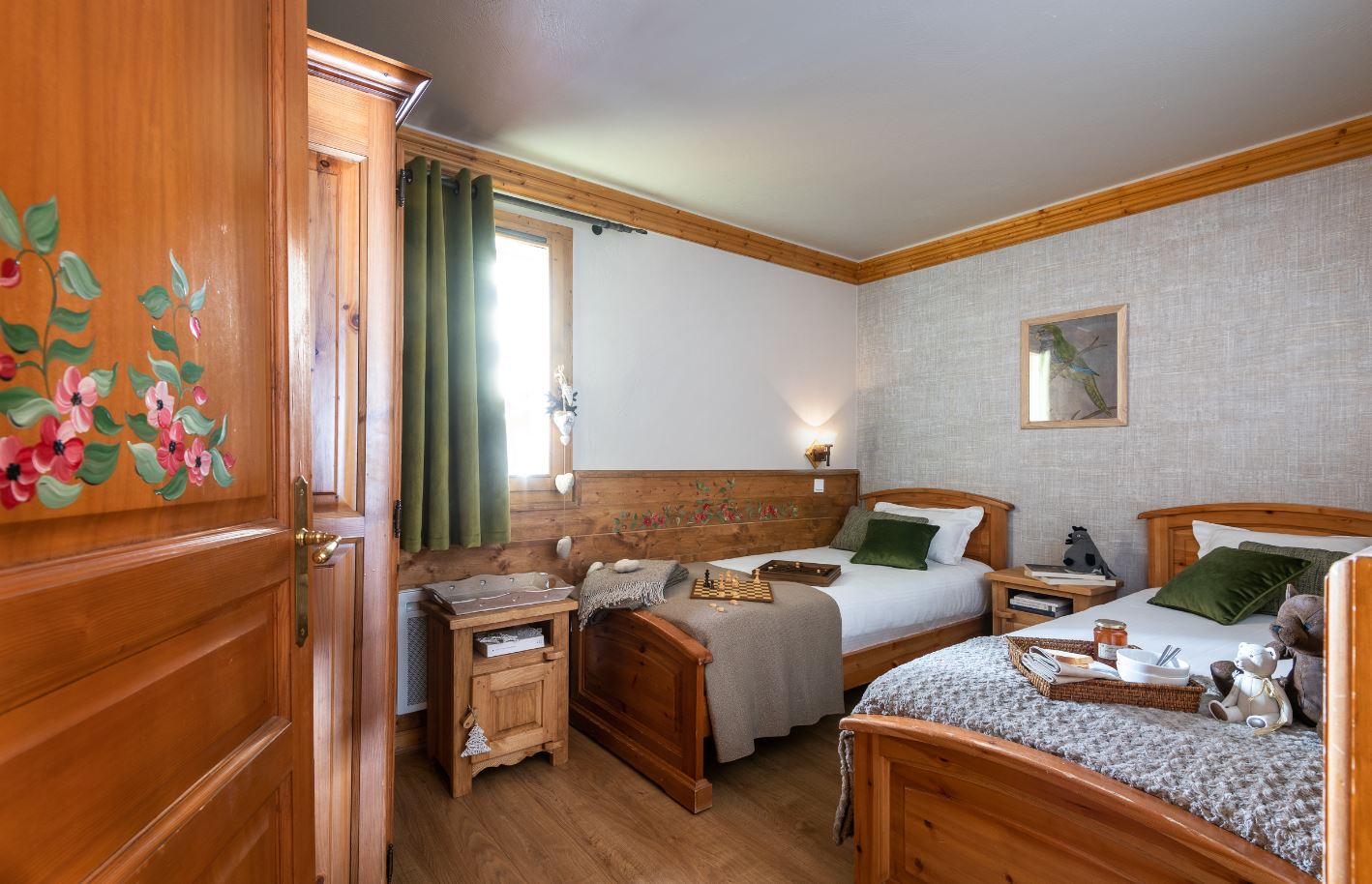 Four Bedroom Apartment - Le Hameau du Soleil - Val Thorens - France