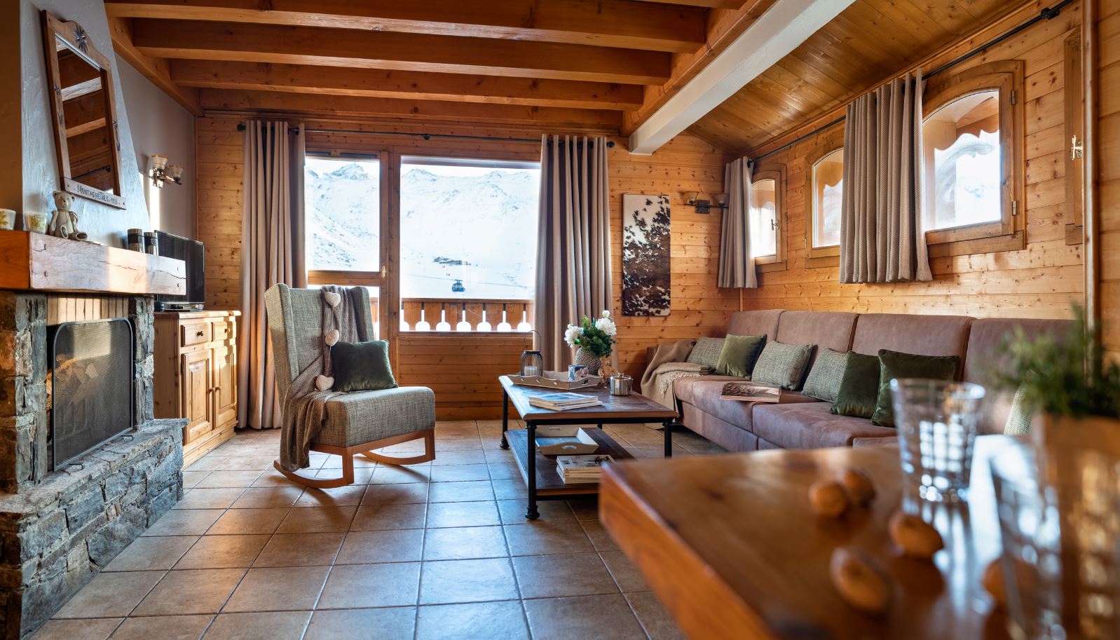 Five Bedroom Apartment - Le Hameau du Soleil - Val Thorens - France