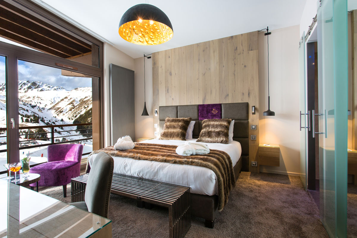 Club Room - mountain view - Hotel Taj-I Mah